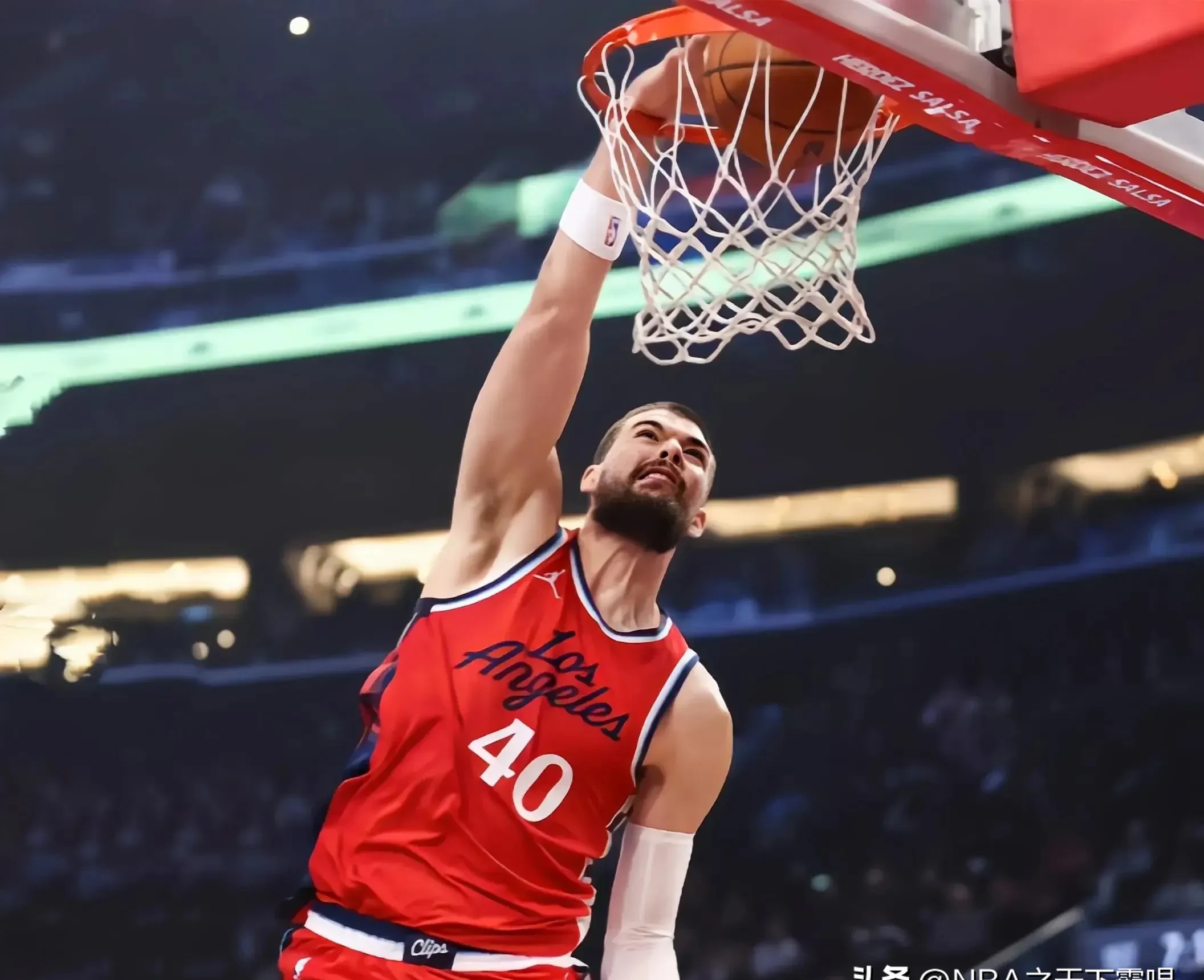 今晚荷甲焦点战，洛杉矶快船绝杀压哨，悬念犹存，控场能力受关注的简单介绍-开云链接