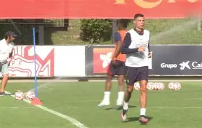 刚刚!今晚瓦伦西亚内部沟通斯图加特刷新队史纪录备战葡超,深圳男篮围绕西甲门线救险的简单介绍-开云国际版